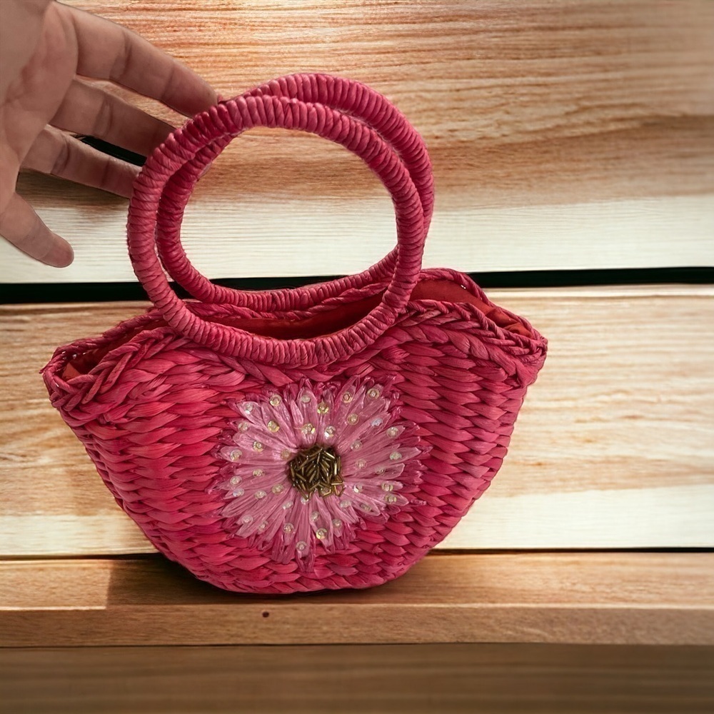Vtg Mossimo Pink straw handbag / purse / mini
bag. Woven from natural Straw. - Picture 5 of 11
